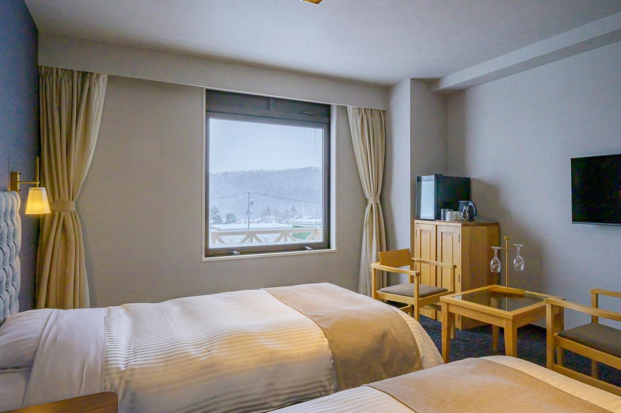Nakafurano Hotel Edel Warme מראה חיצוני תמונה